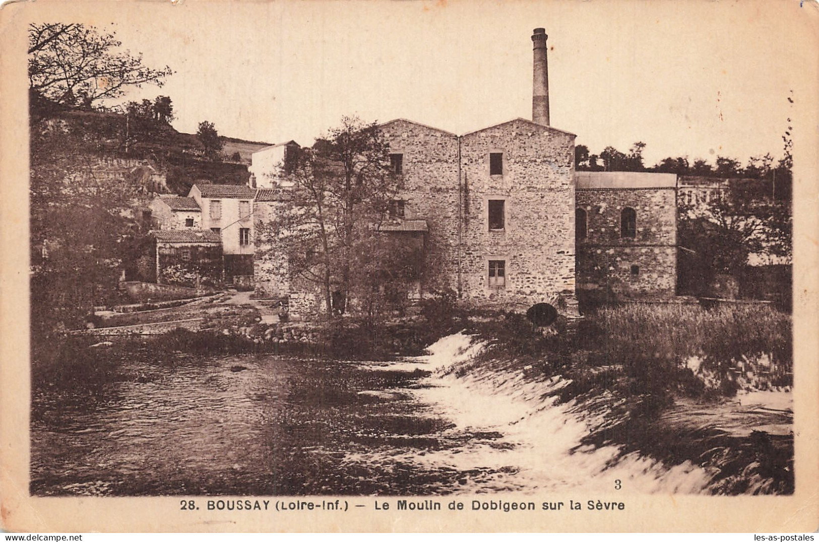 44 BOUSSAY LE MOULIN