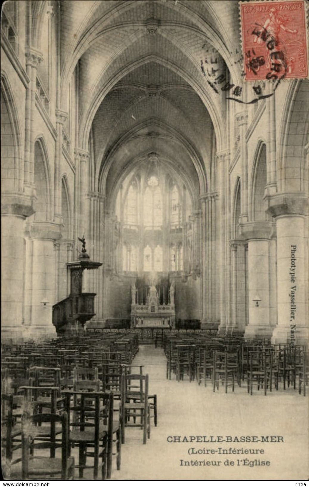 44 - LA CHAPELLE-BASSE-MER - intérieur église