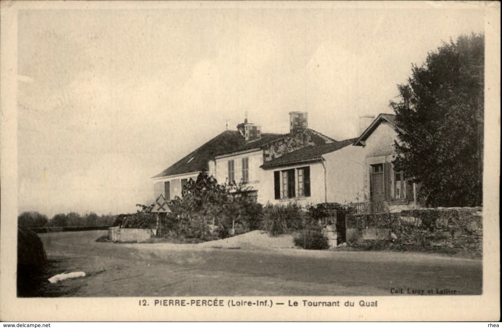 44 - LA CHAPELLE-BASSE-MER - Pierre Percée