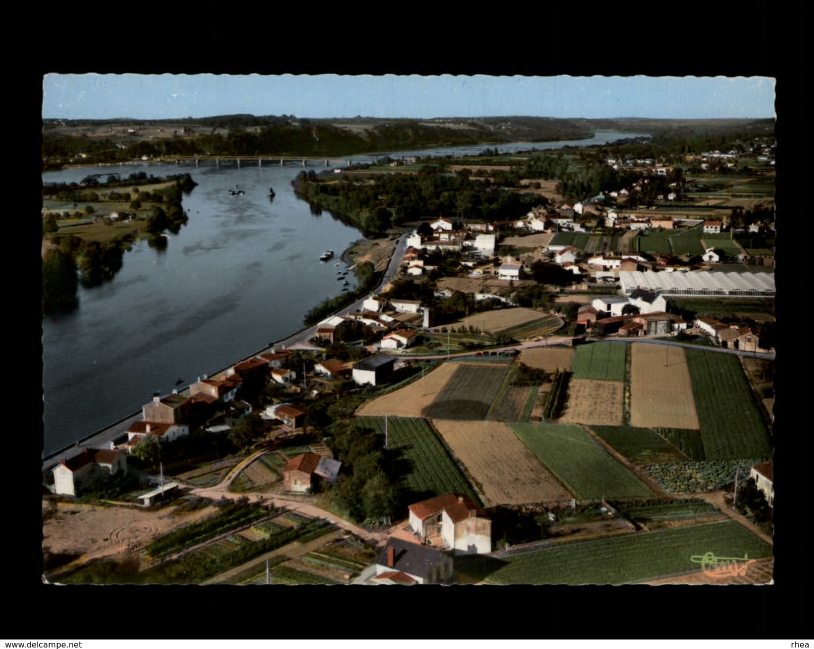 44 - LA CHAPELLE-BASSE-MER - vue aérienne