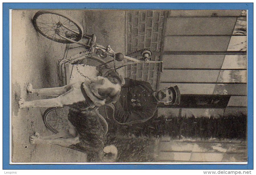 44 - NANTES -- voiture à chien