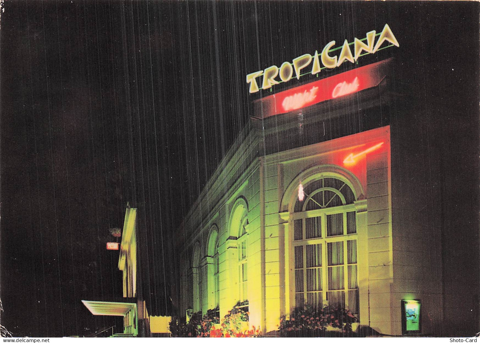 44 SAINT ETIENNE DE MONTLUC EGLISE SAINT ETIENNE