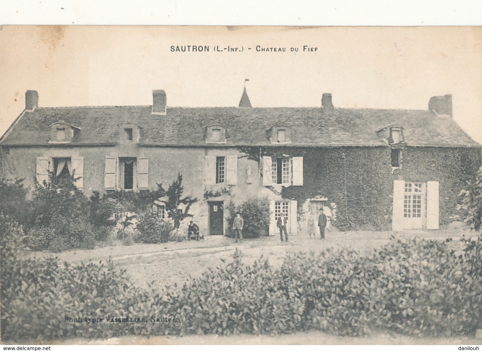 44 // SAUTRON   chateau du fief