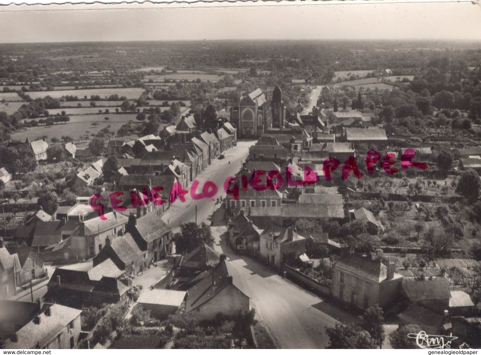 44 -ST SAINT JULIEN DE VOUVANTES- ST JULIEN DE VOUVANTES- VUE GENERALE AERIENNE