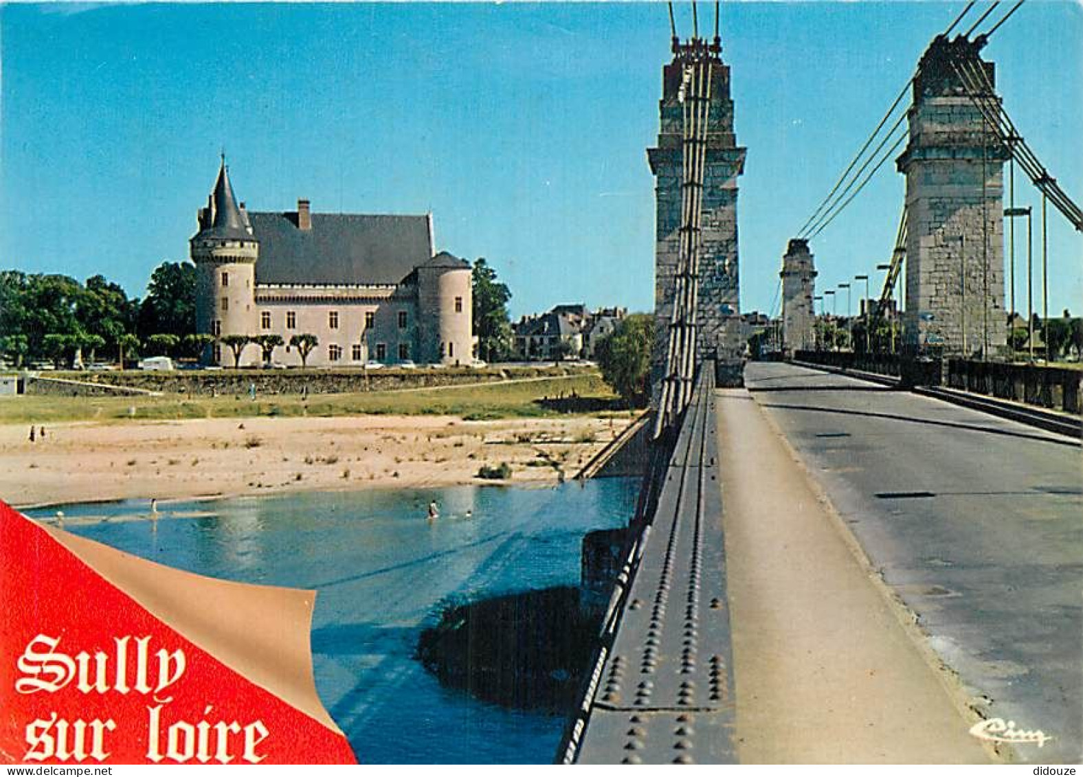 45 - Sully sur Loire - Le Château et le pont suspendu sur la Loire - CPM - Voir Scans Recto-Verso