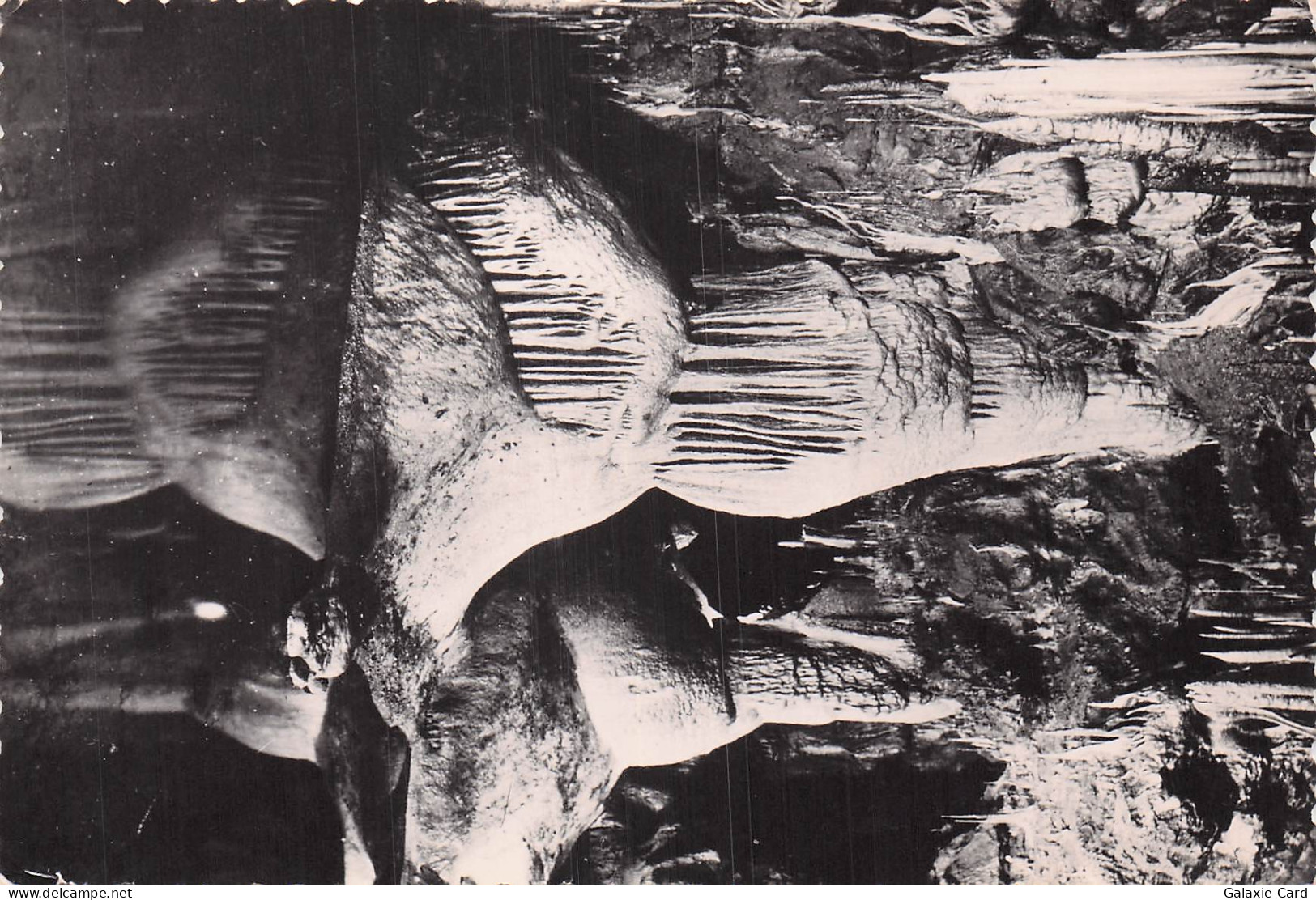 46 LACAVE GROTTES DE LACAVE