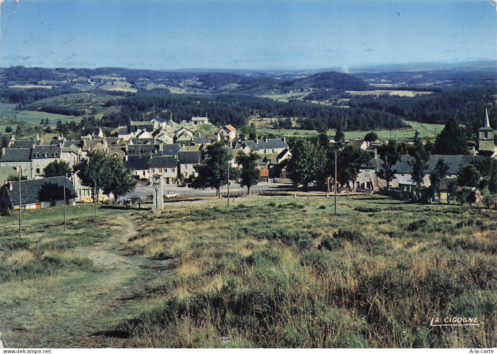 48 AUMONT AUBRAC VUE GENERALE