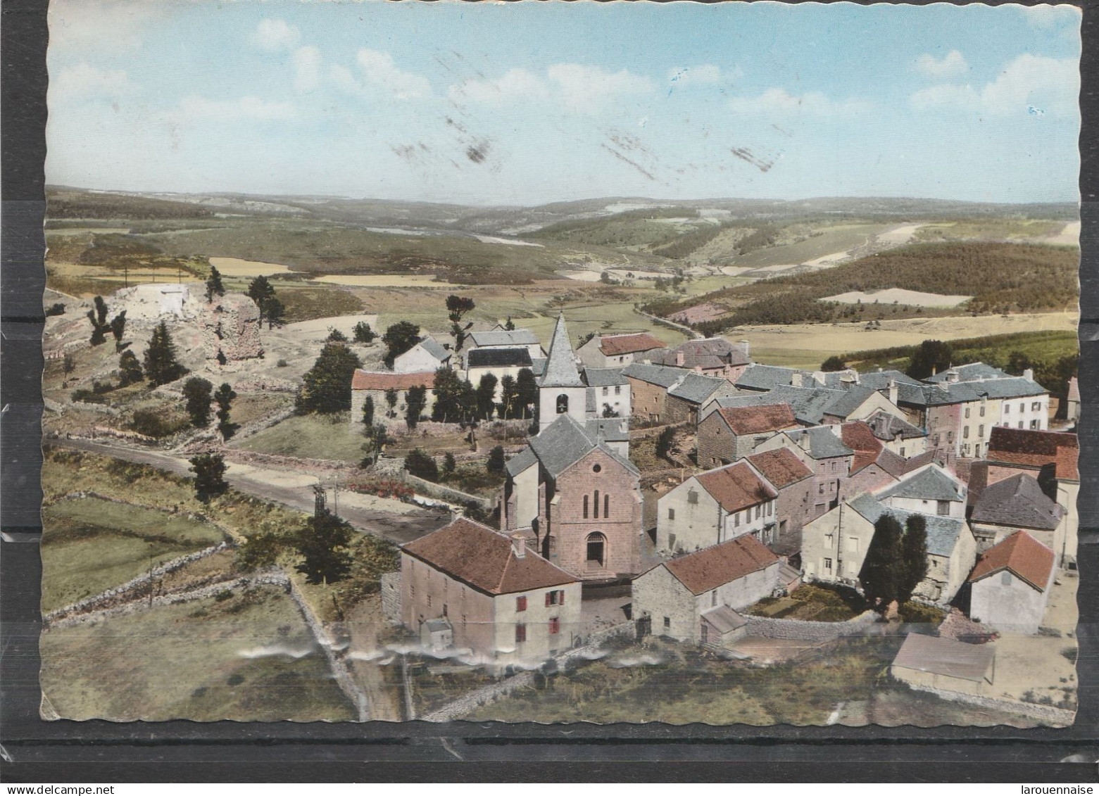 48 - CHATEAUNEUF DE RANDON - En avion au dessus de ...Chateauneuf de Randon - L' Eglise