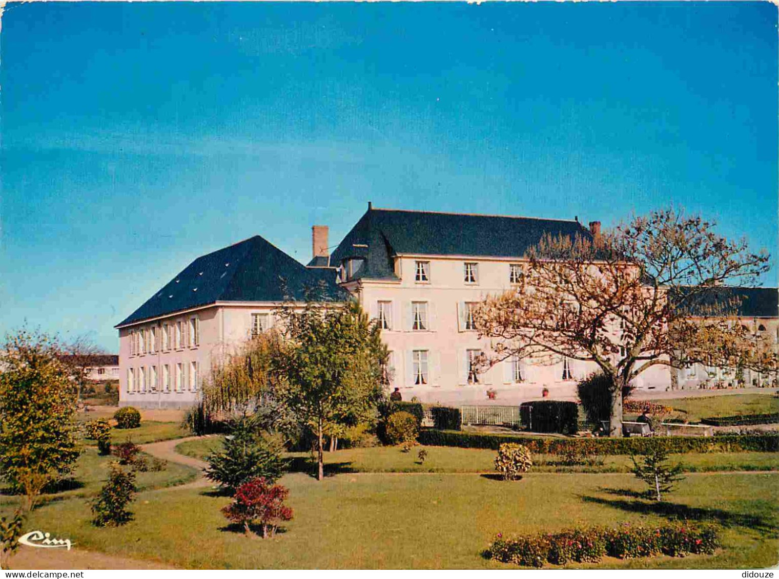 49 - Chateauneuf sur Sarthe - La maison de retraite - CPM - Voir Scans Recto-Verso