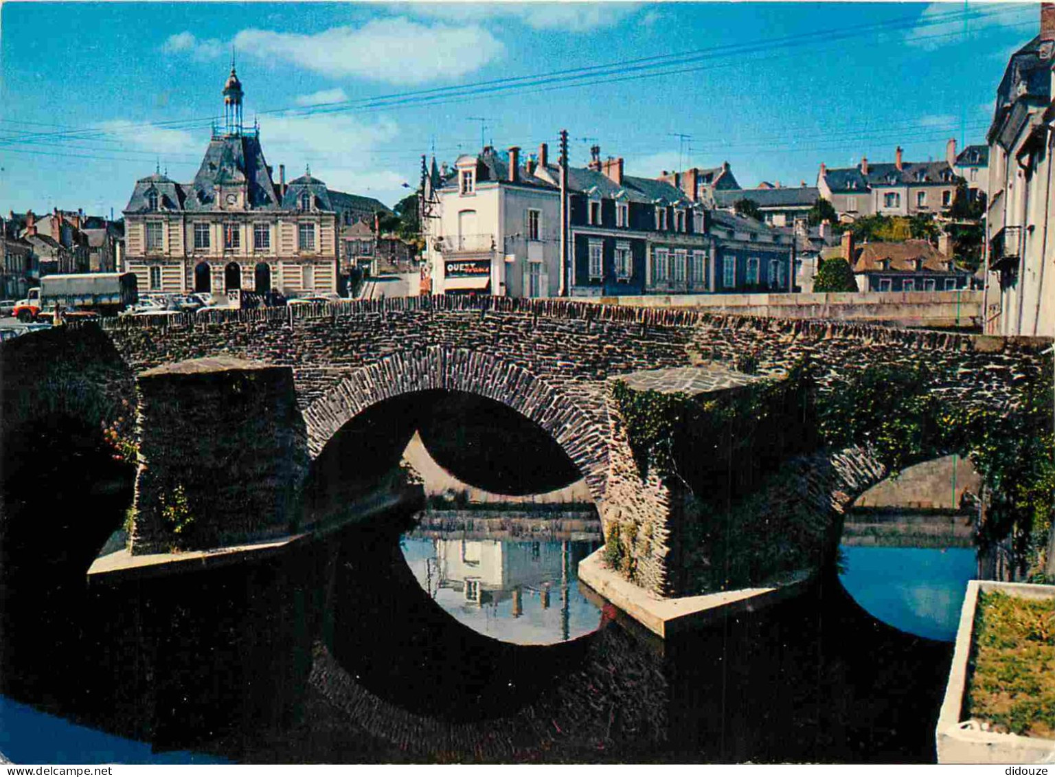 49 - Segre - Ancien pont sur l'Oudon - CPM - Voir Scans Recto-Verso