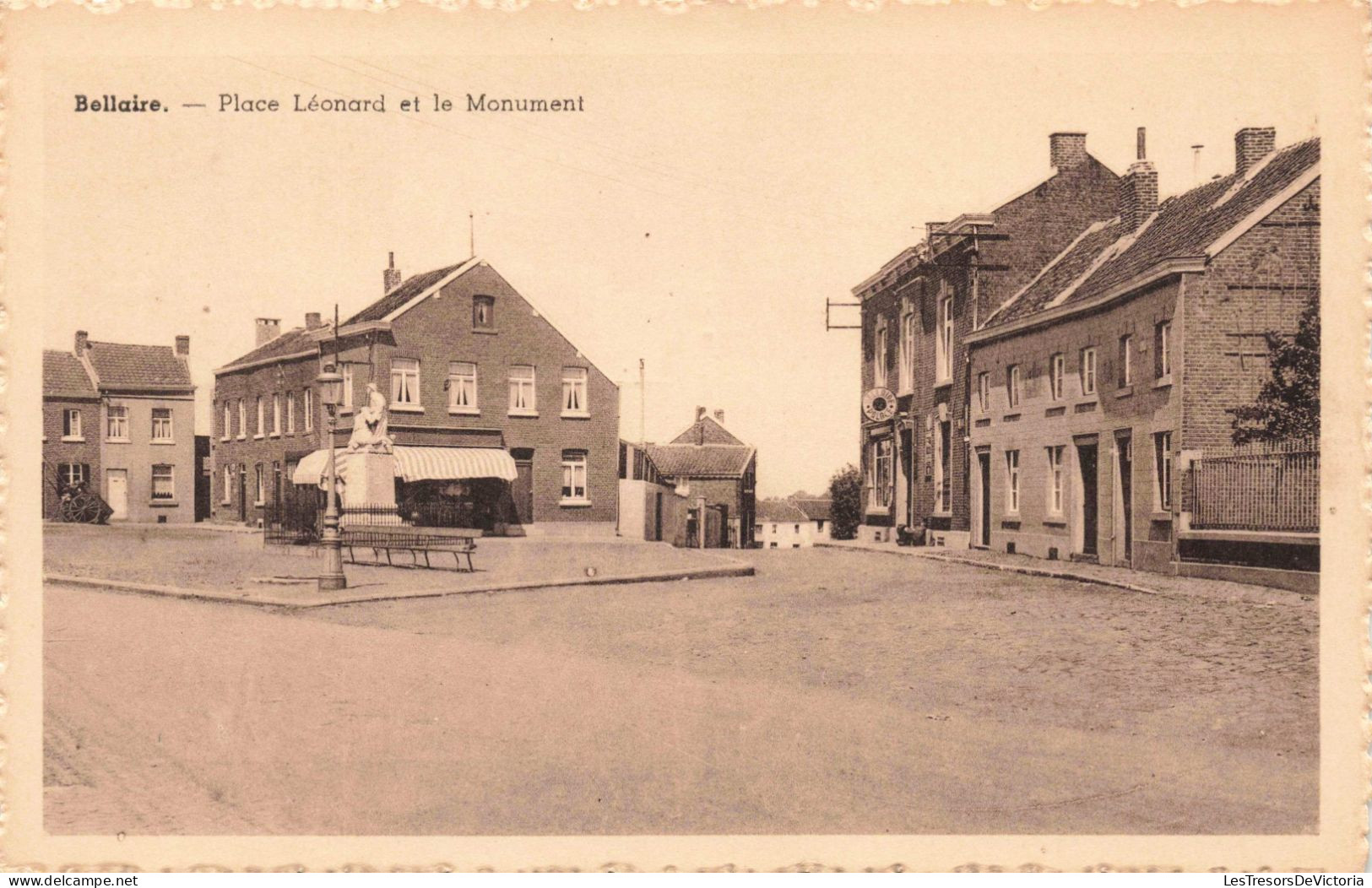 [-5%] BELGIQUE - Bellaire - Place Léonard et le Monument - Carte postale ancienne