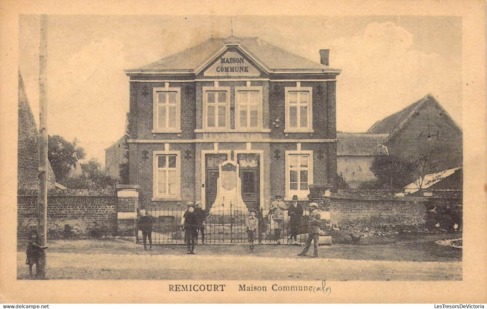[-50%] BELGIQUE - REMICOURT - Maison Communale - Edit Henri Kaquet - Carte Postale Ancienne