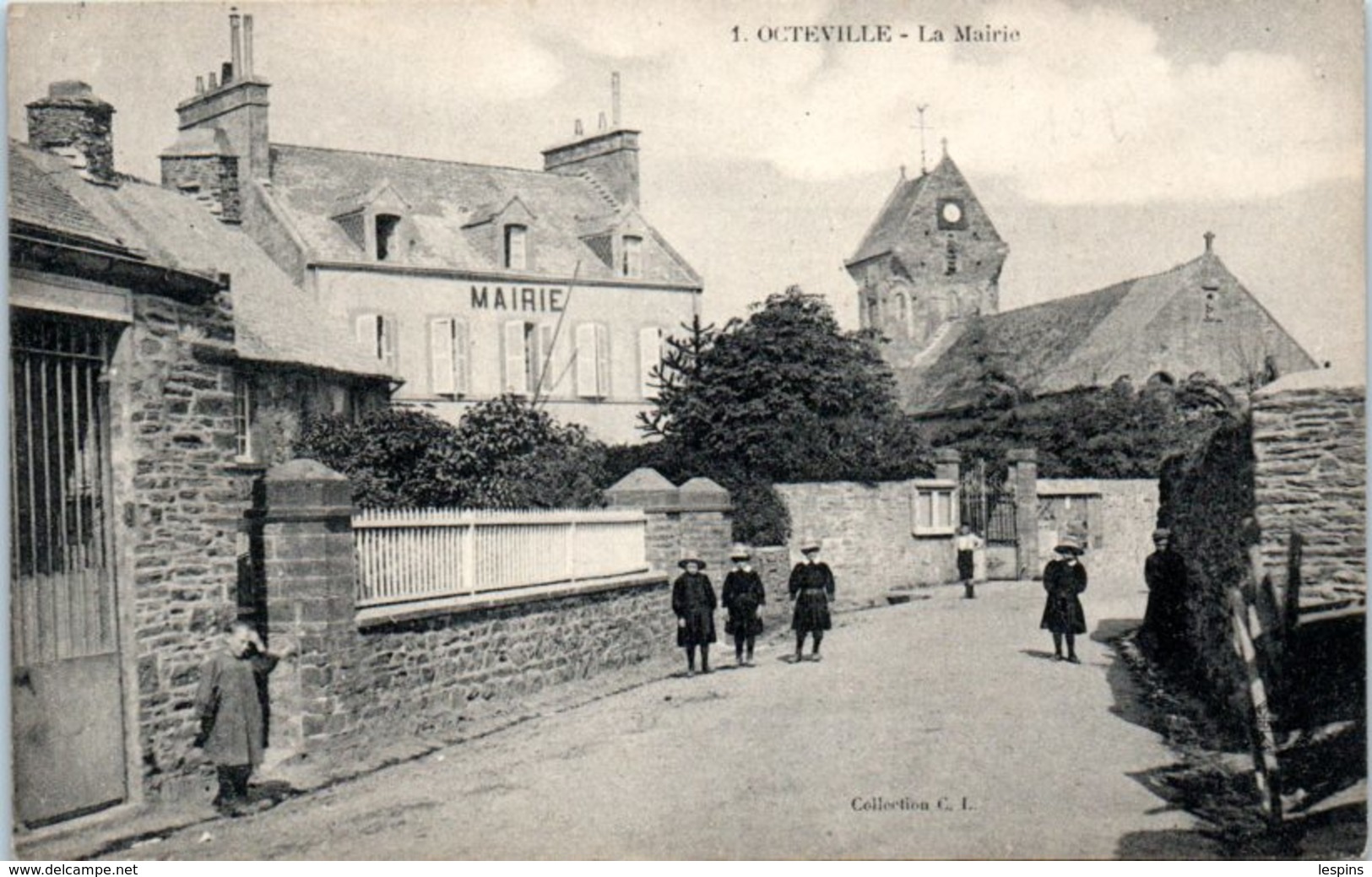 50 - OCTEVILLE --  La Mairie