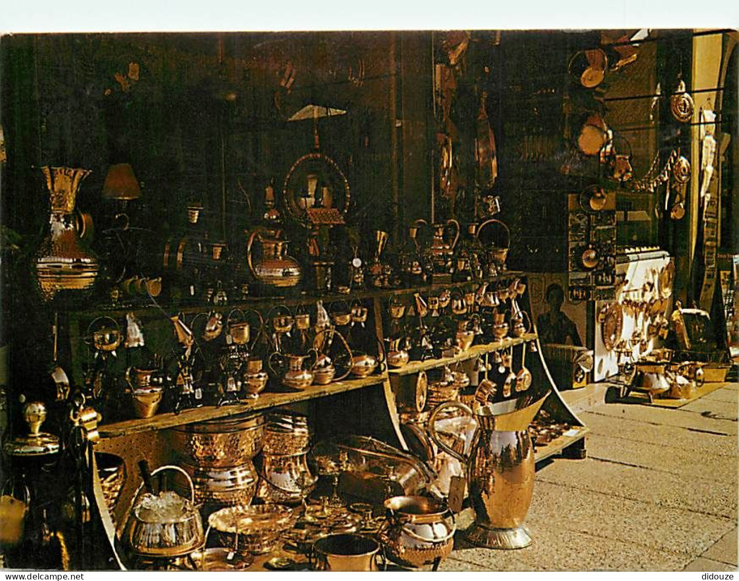 50 - Villedieu les Poeles - CPM - Voir Scans Recto-Verso