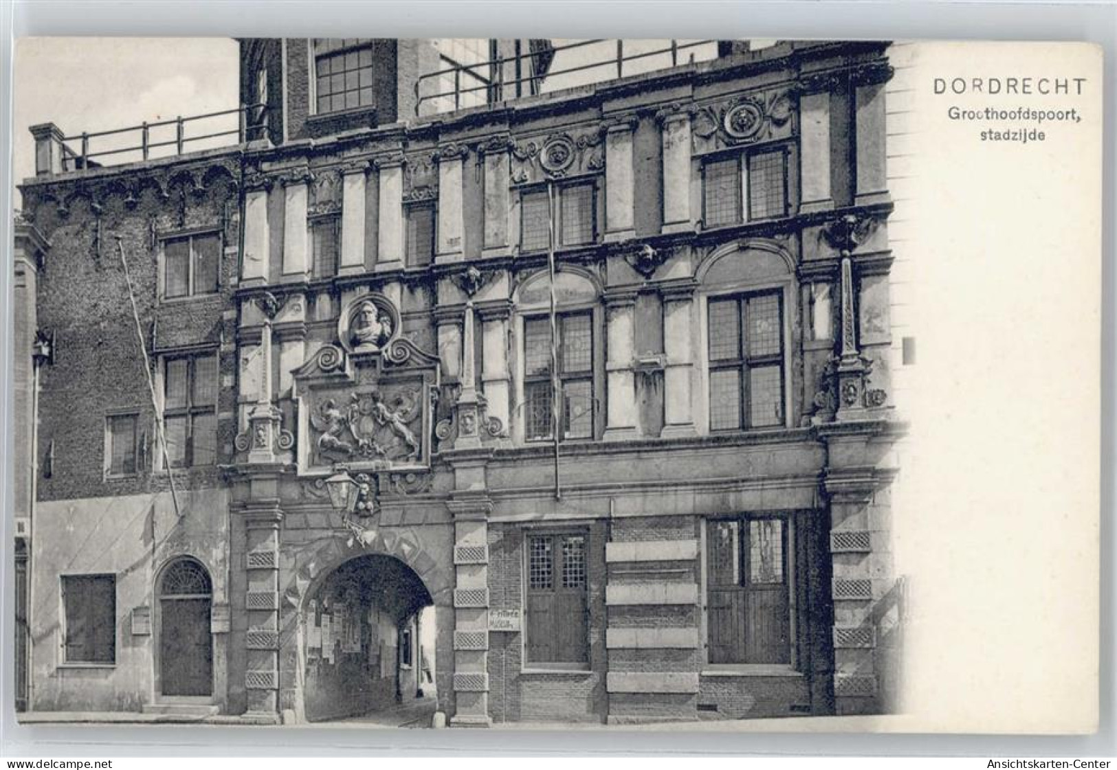 50424827 - Dordrecht