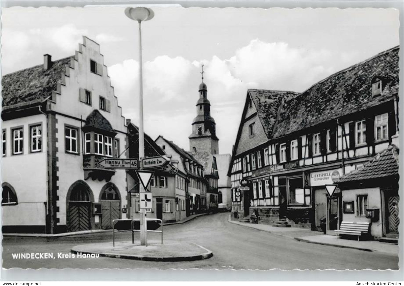 50429360 - Windecken