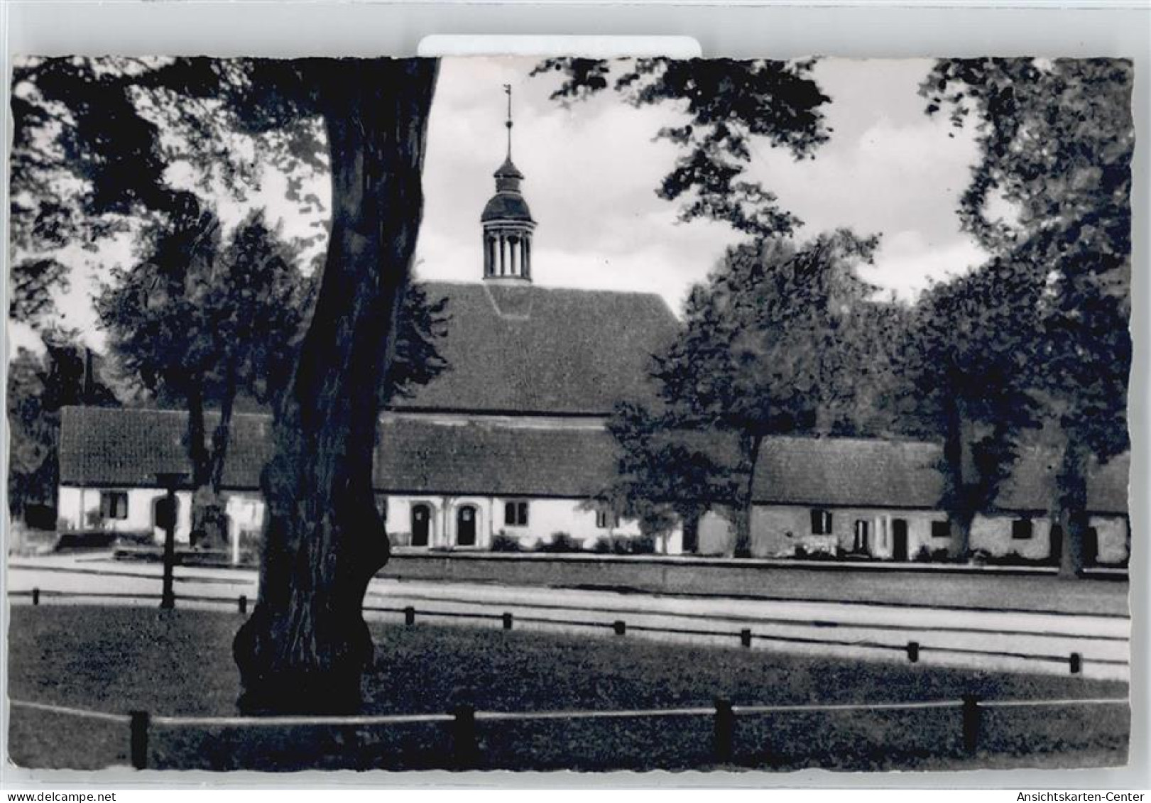 50432275 - Ahrensburg