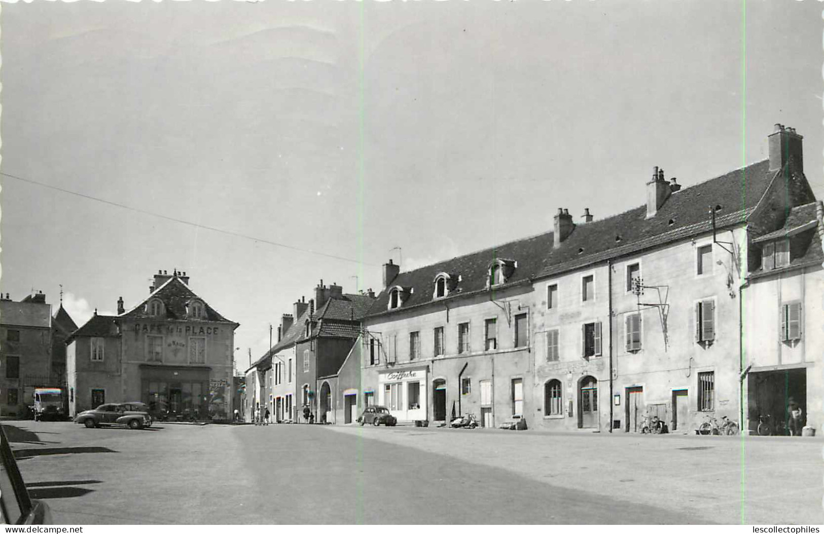 50803 - CHENOVE - CPSM - LE VIEUX CHENOVE / LA PLACE
