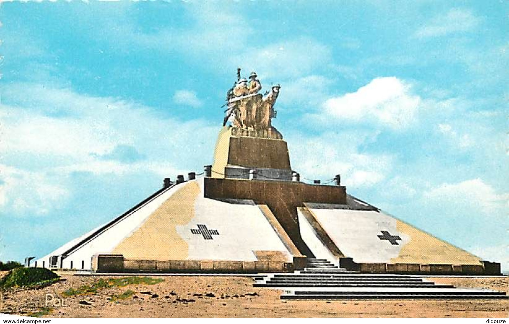 51 - Souain Perthes lès Hurlus - Monument de Navarin élevé à la mémoire des morts des armées alliées de Champagne (Sculp