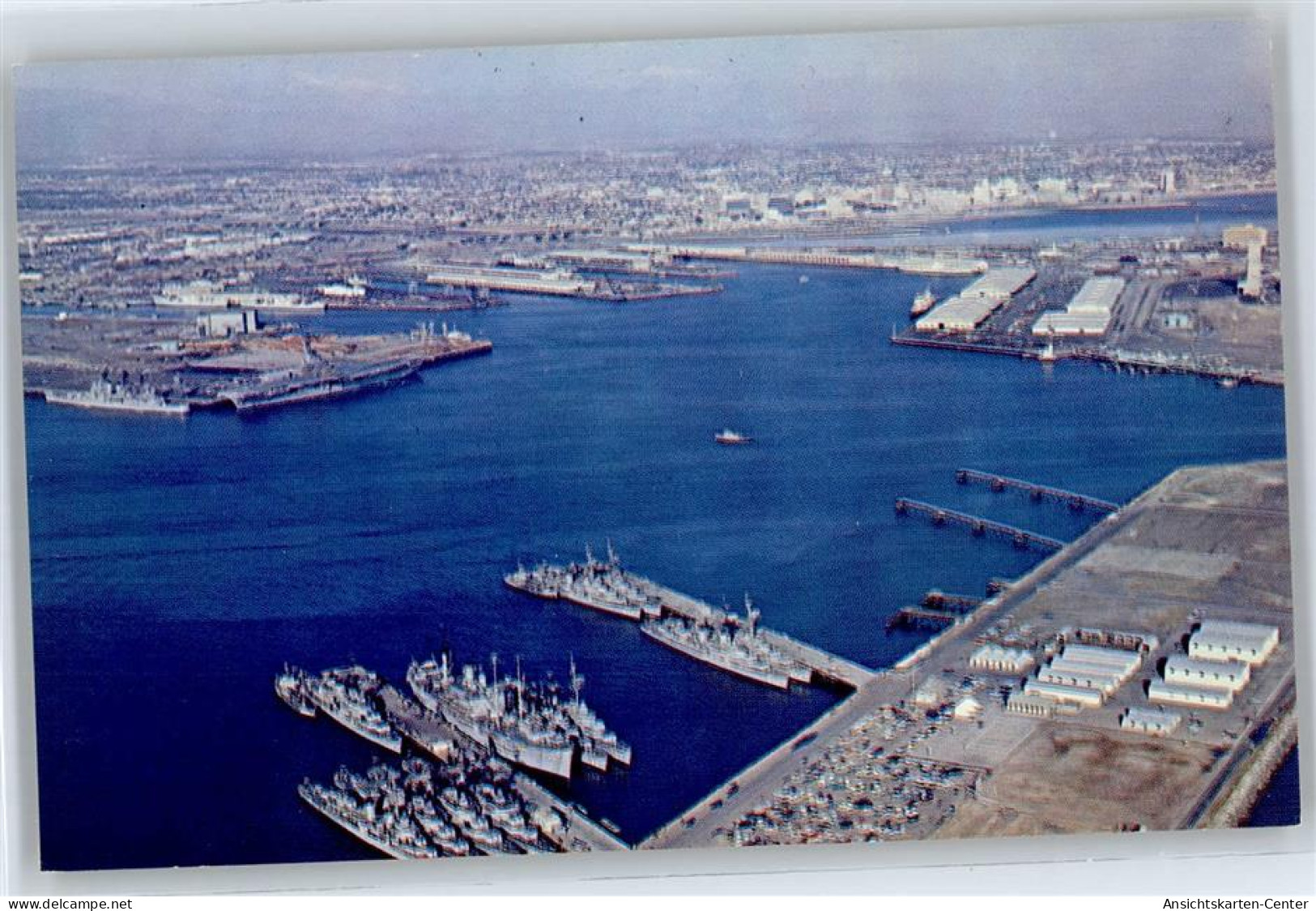 51033432 - Long Beach