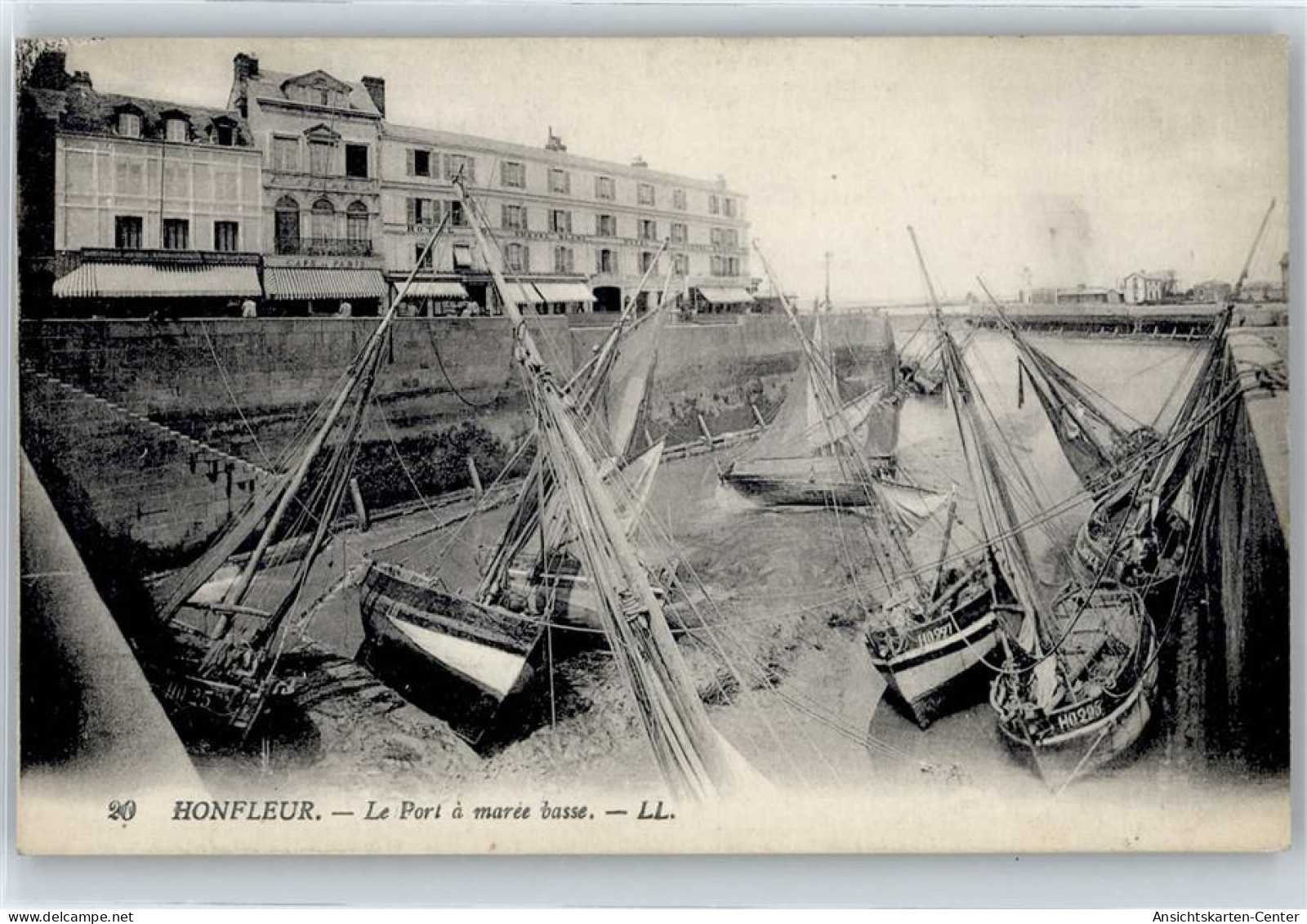 51045726 - Honfleur