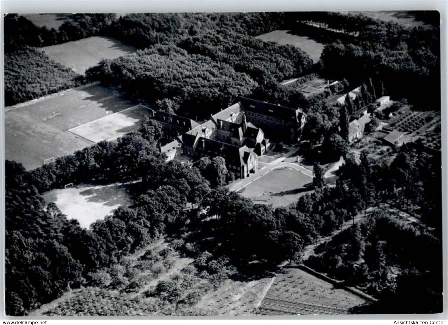 51097276 - Eindhoven