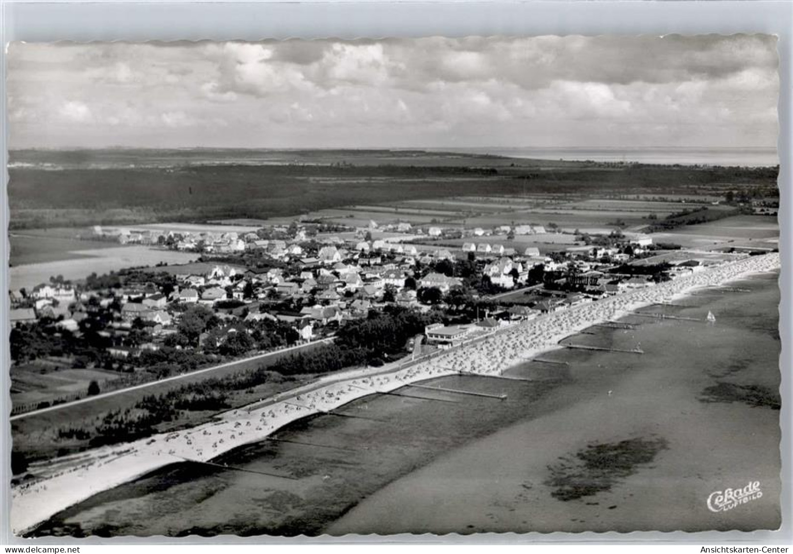 51298549 - Kellenhusen (Ostsee)