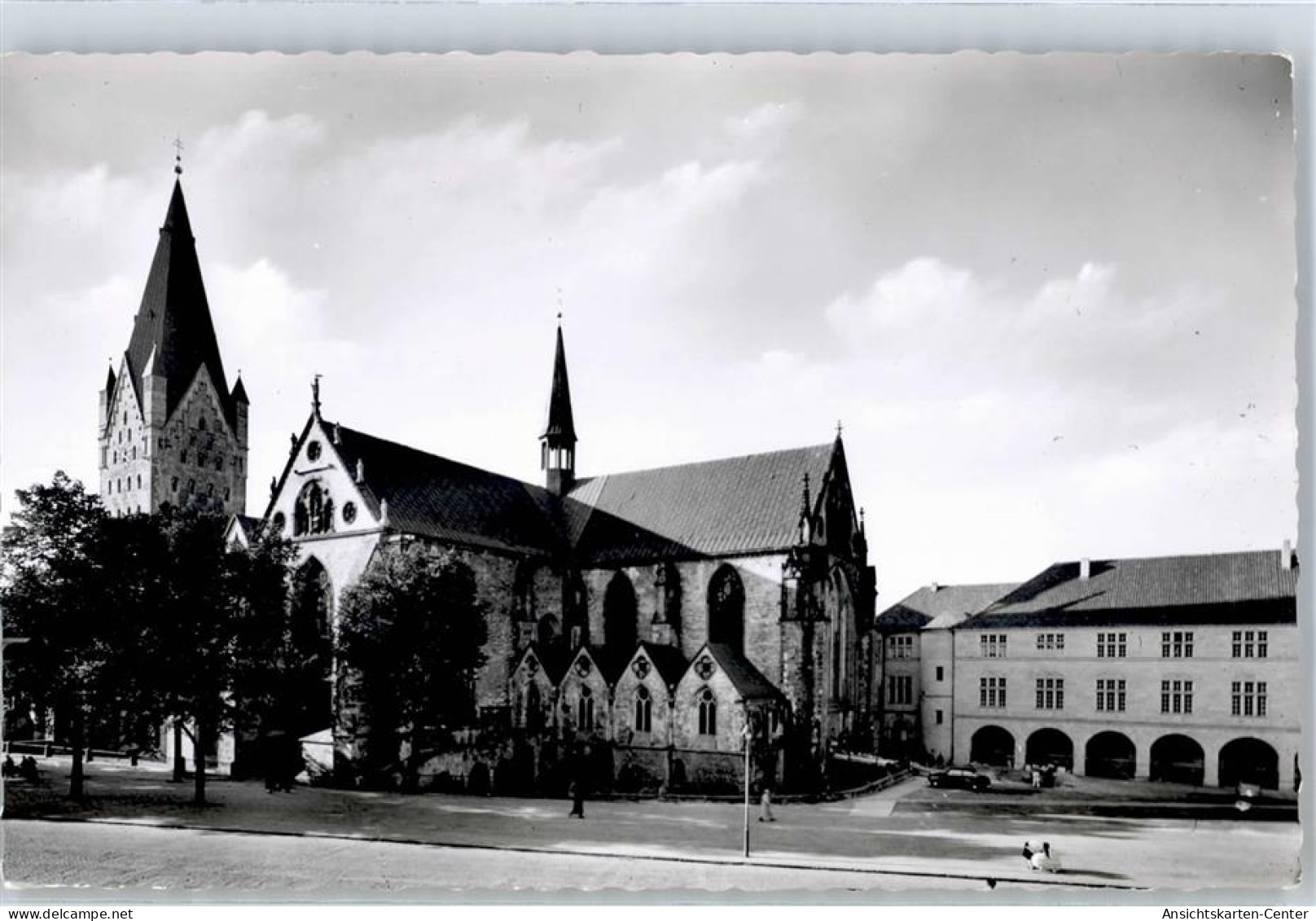 51365577 - Paderborn