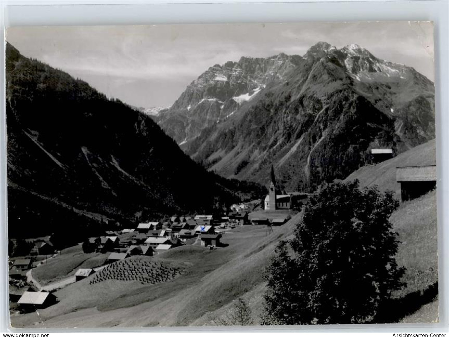 51443377 - Mittelberg , Kleinwalsertal