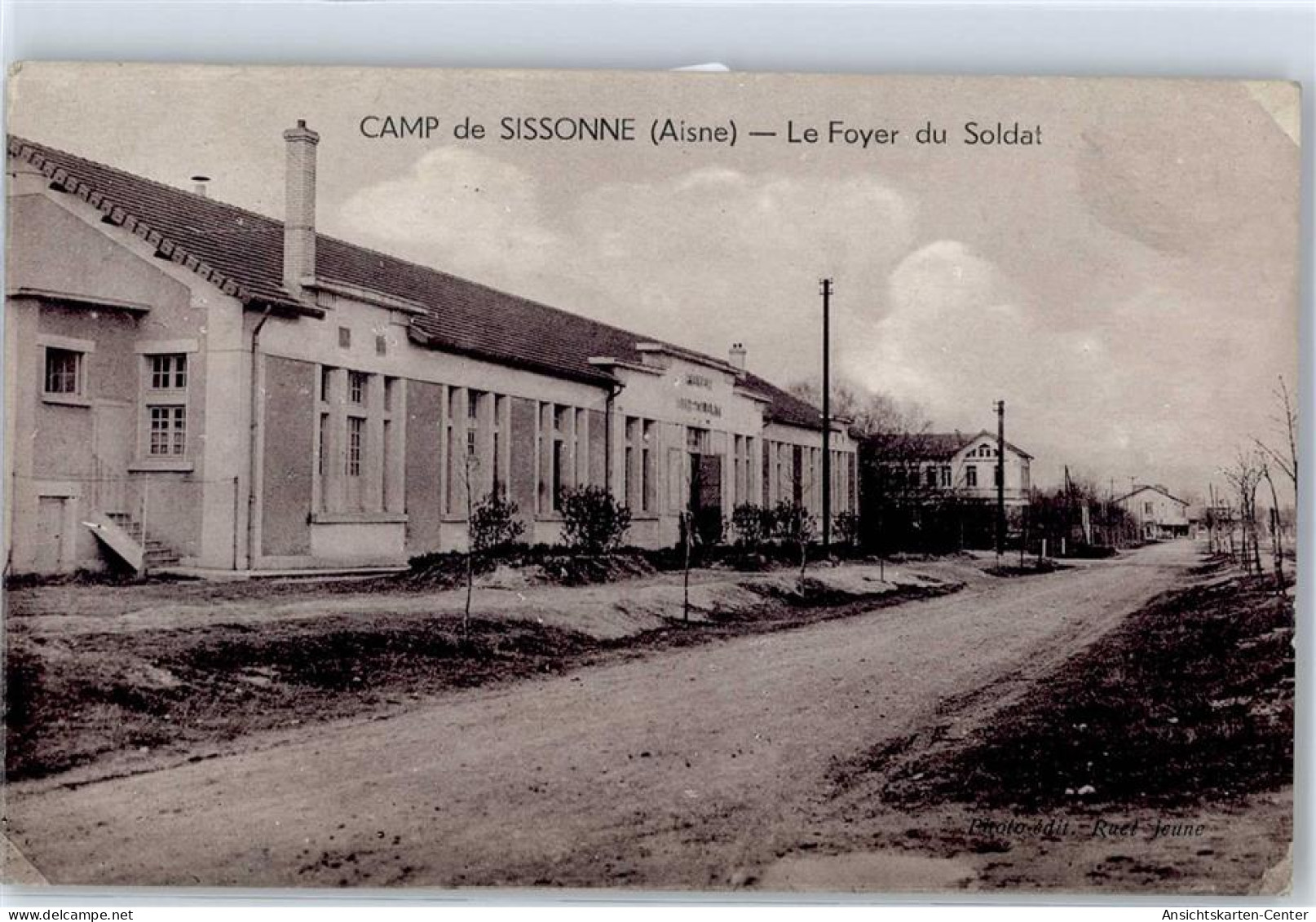 51598646 - Sissonne