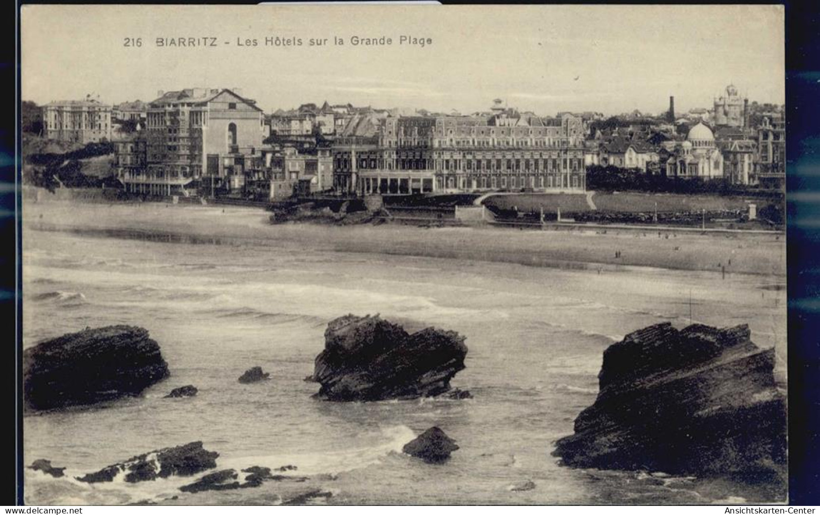 51630468 - Biarritz