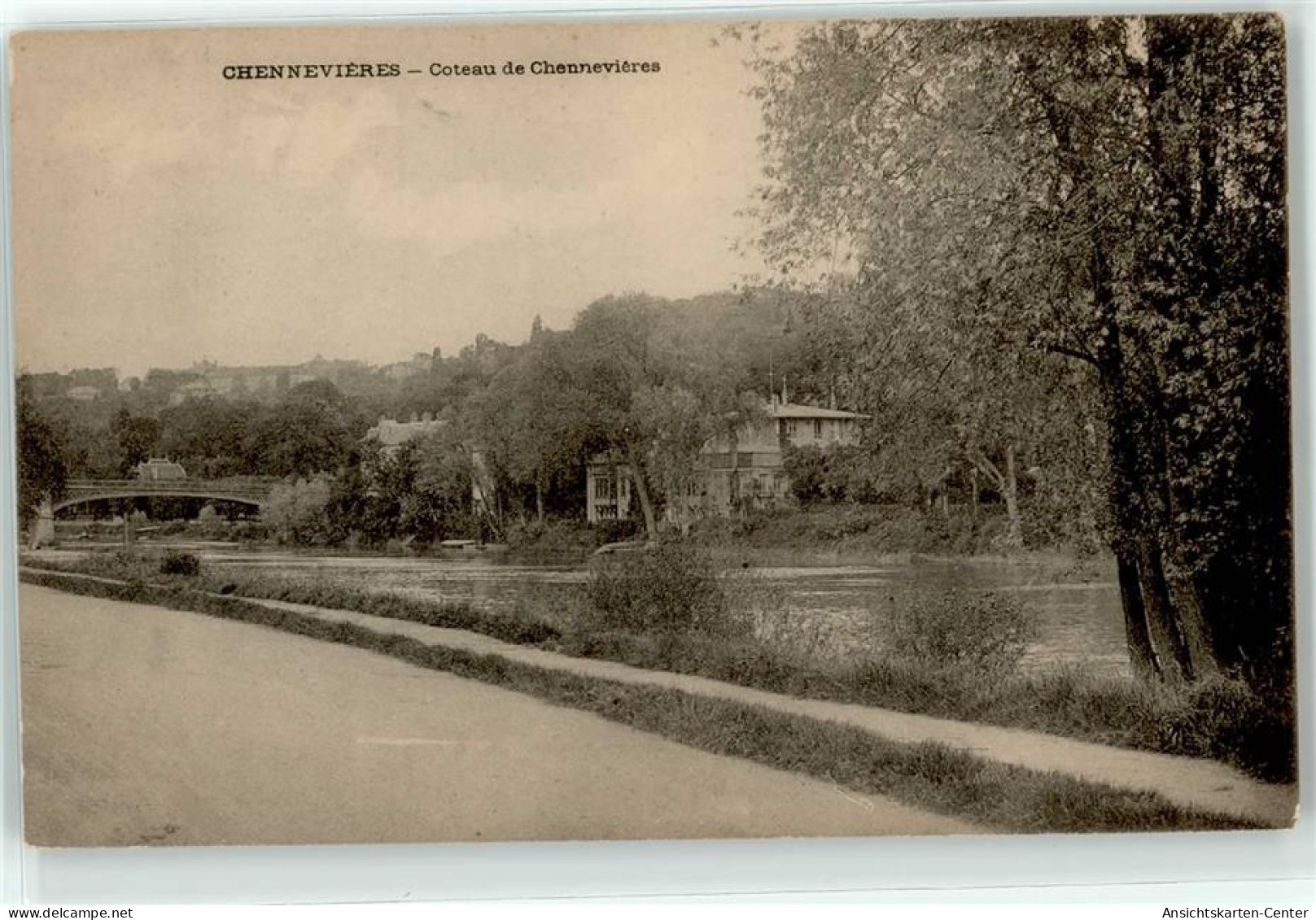 51637327 - Chennevieres-sur-Marne