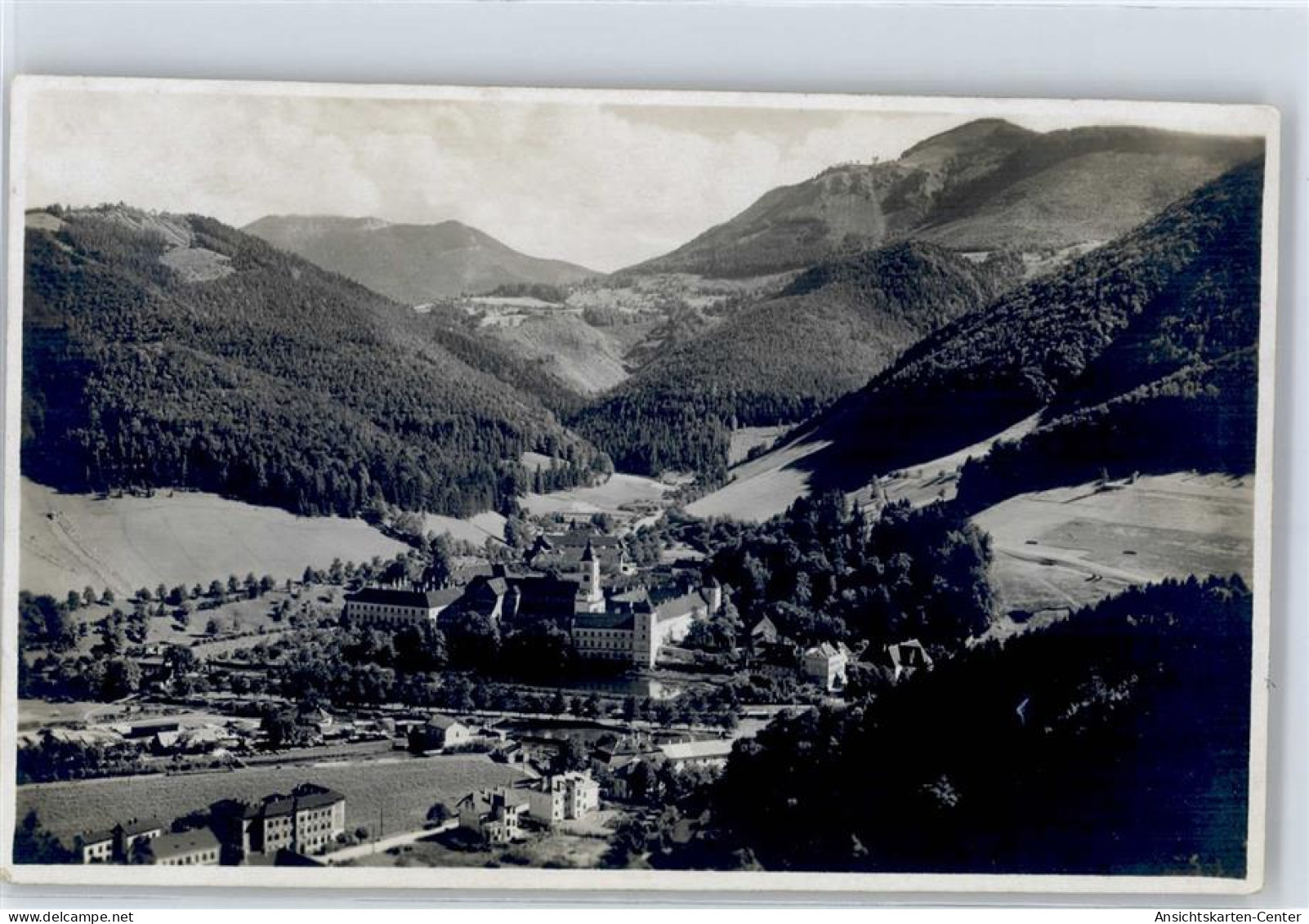 51640868 - Lilienfeld