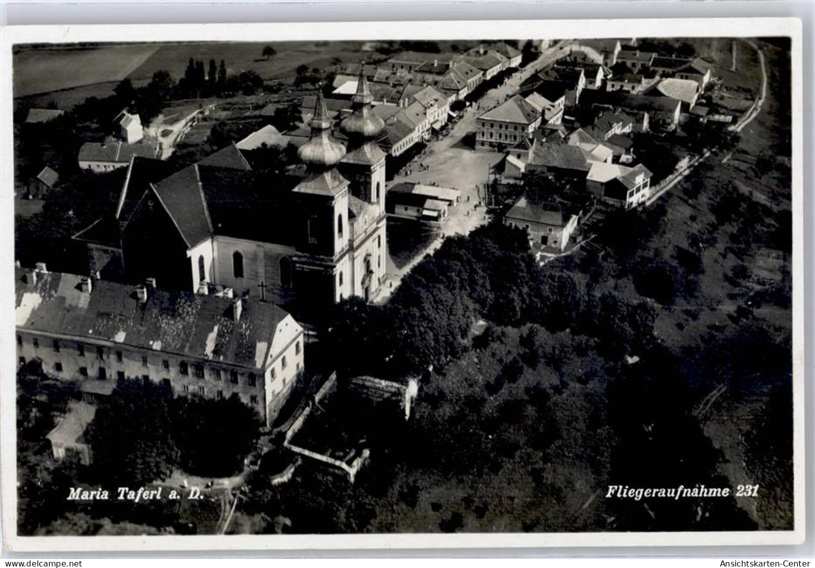 51644870 - Maria Taferl