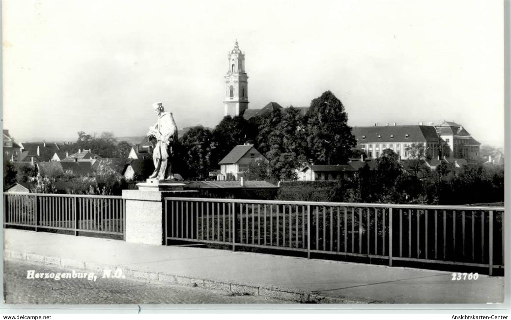 51674486 - Herzogenburg