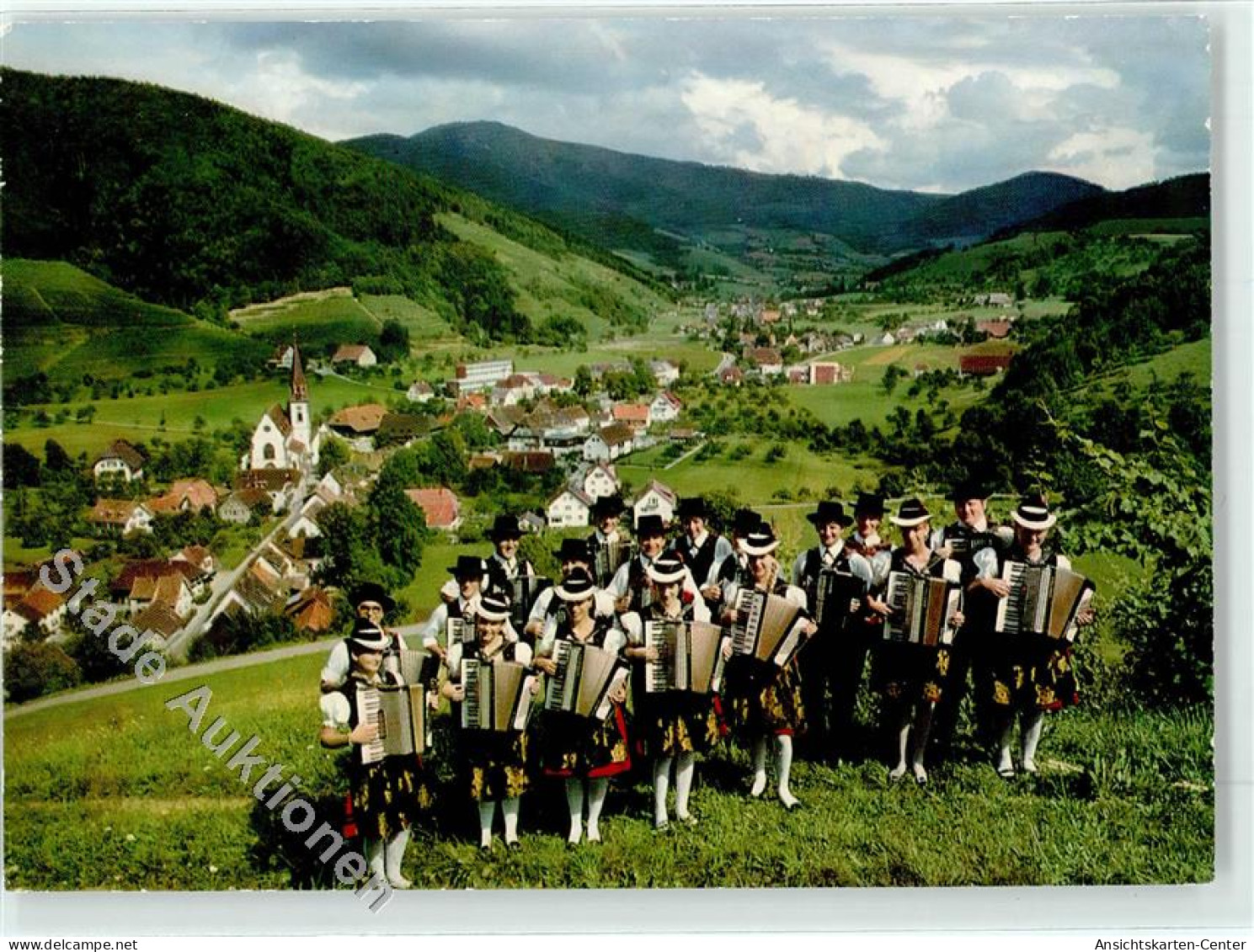 51764522 - Glottertal