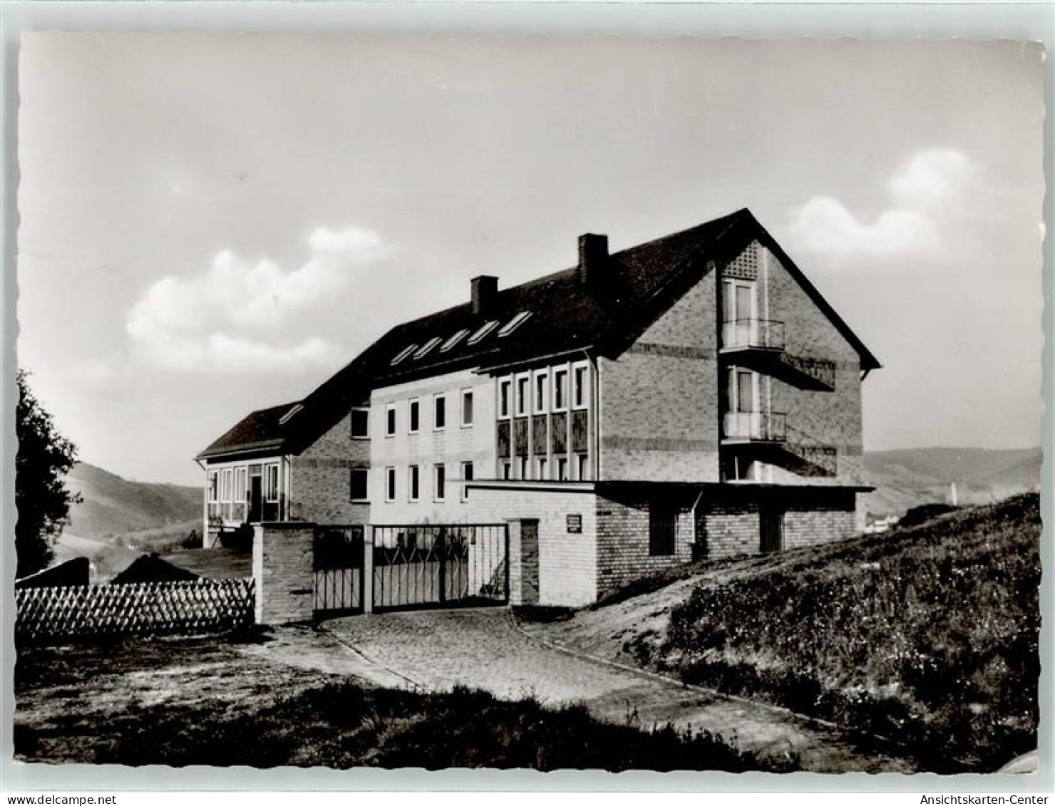 51886016 - Saarburg , Saar