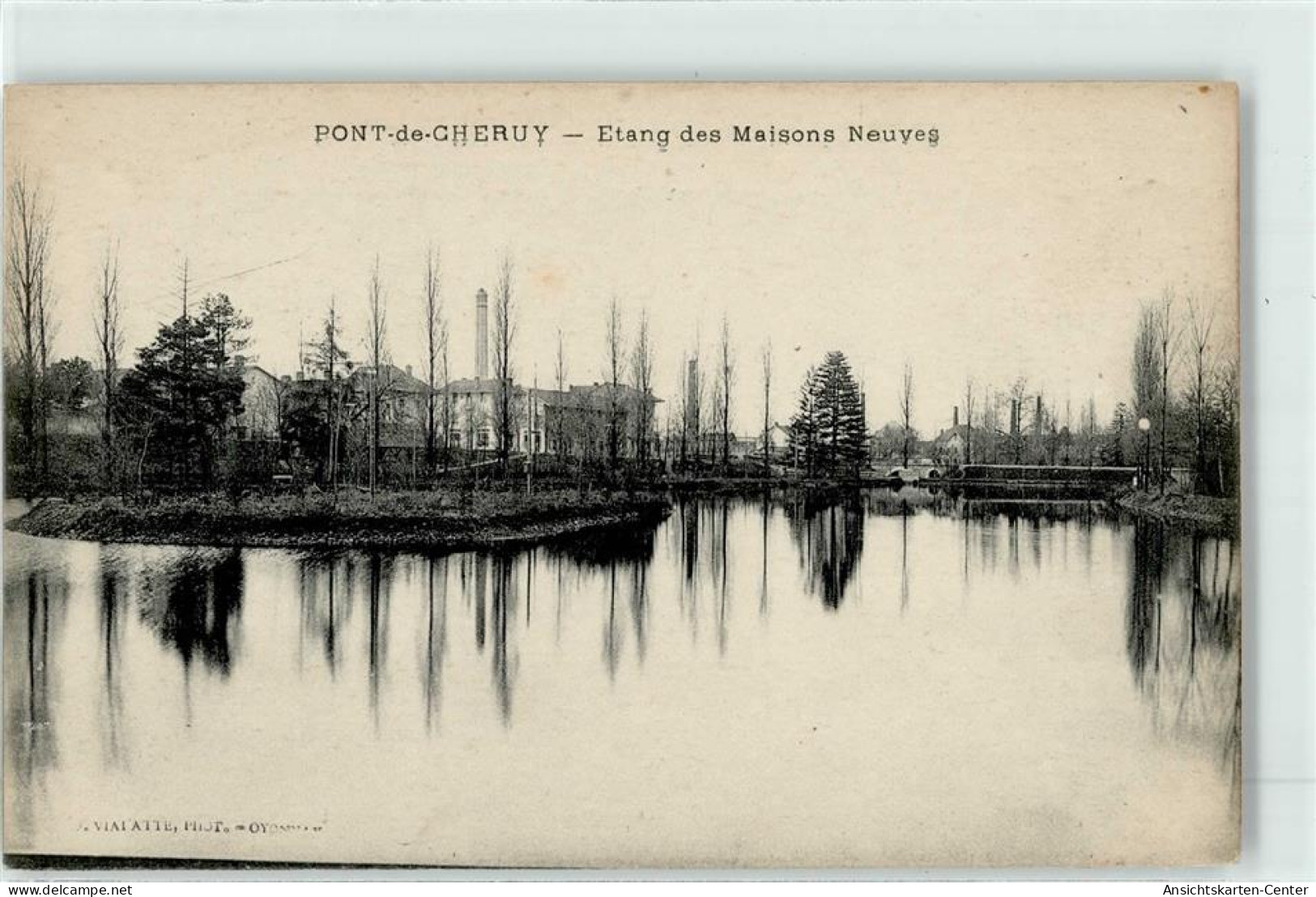 51891902 - Pont-de-Cheruy