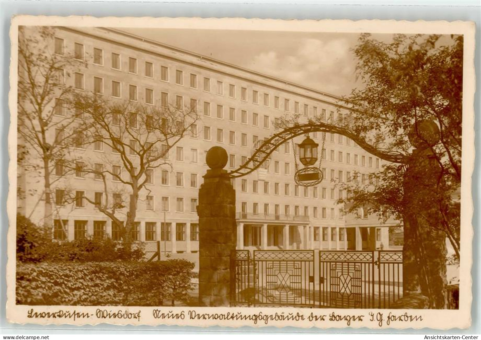 52008329 - Leverkusen