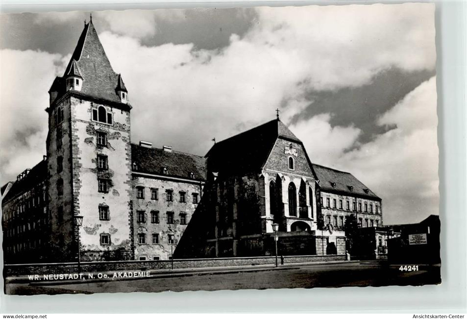 52044368 - Wiener Neustadt