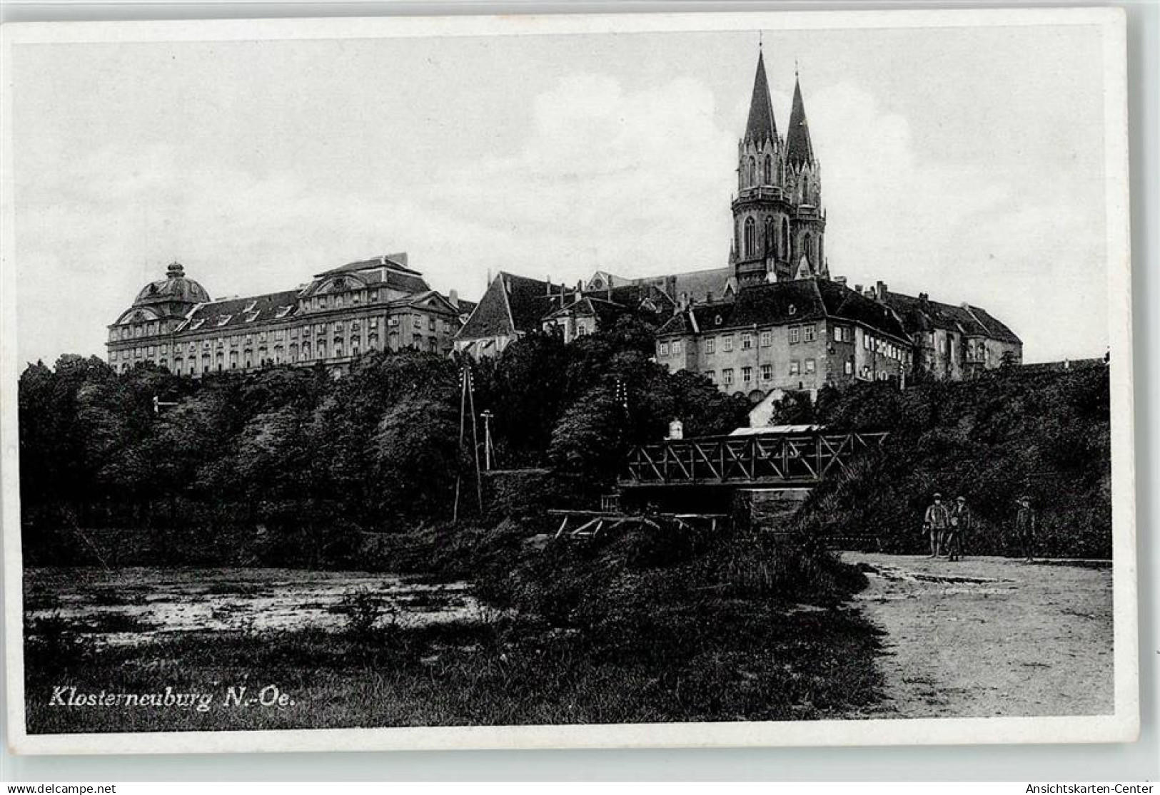 52044524 - Klosterneuburg