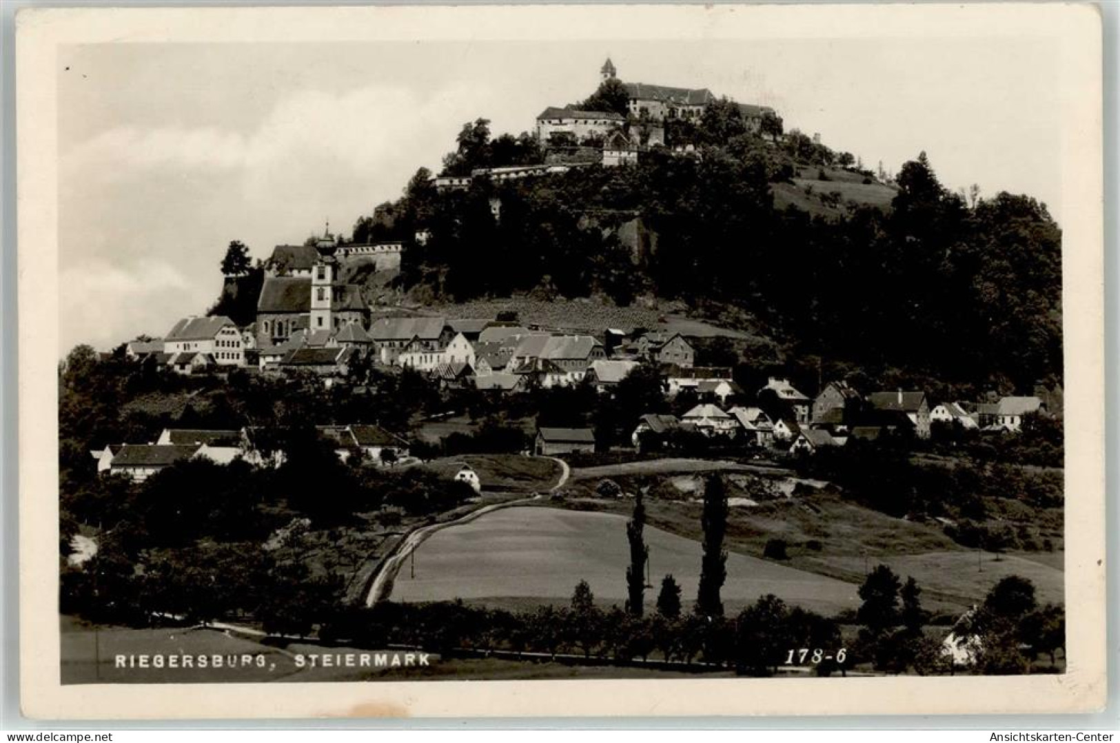 52060386 - Riegersburg