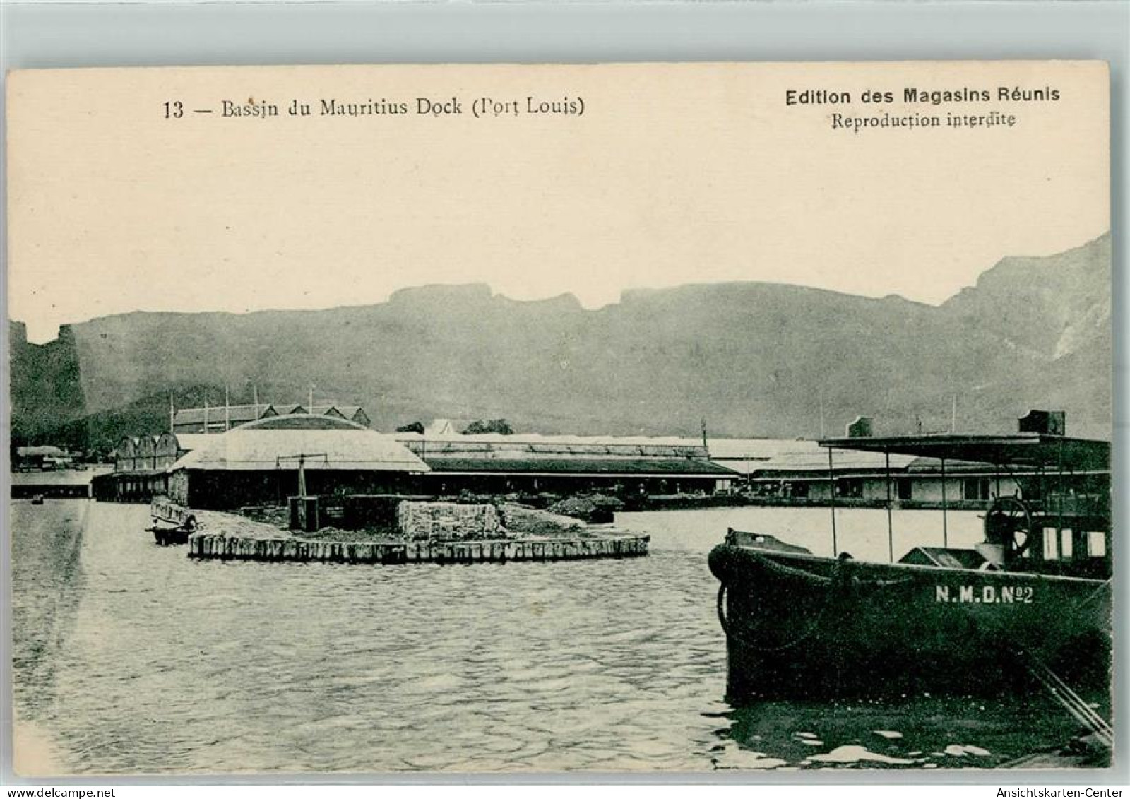 52225739 - Port Louis