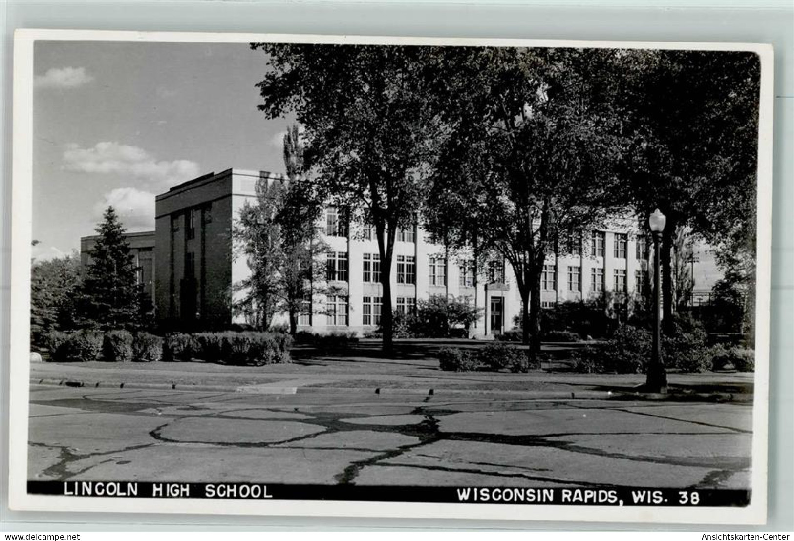 52228946 - Milwaukee