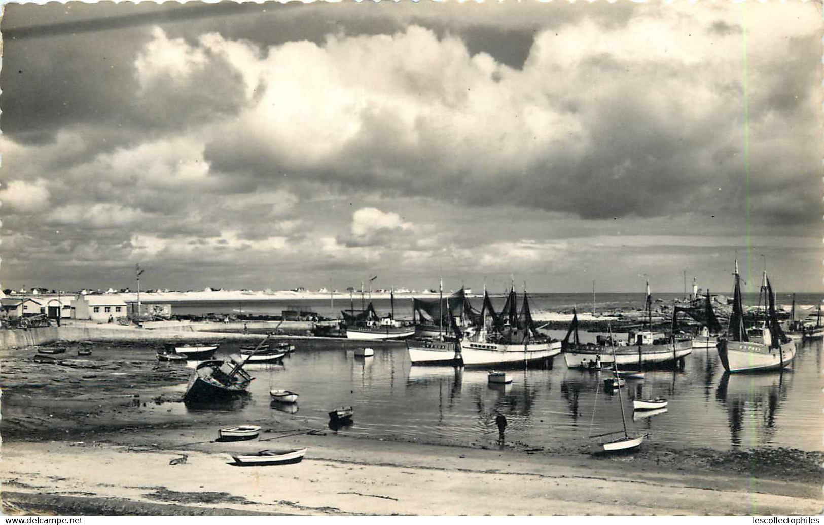 52607 - PLOBANNALEC LESCONIL - CPSM - BRETAGNE / LE PORT ET LA PLAGE DES SABLES BLANCS