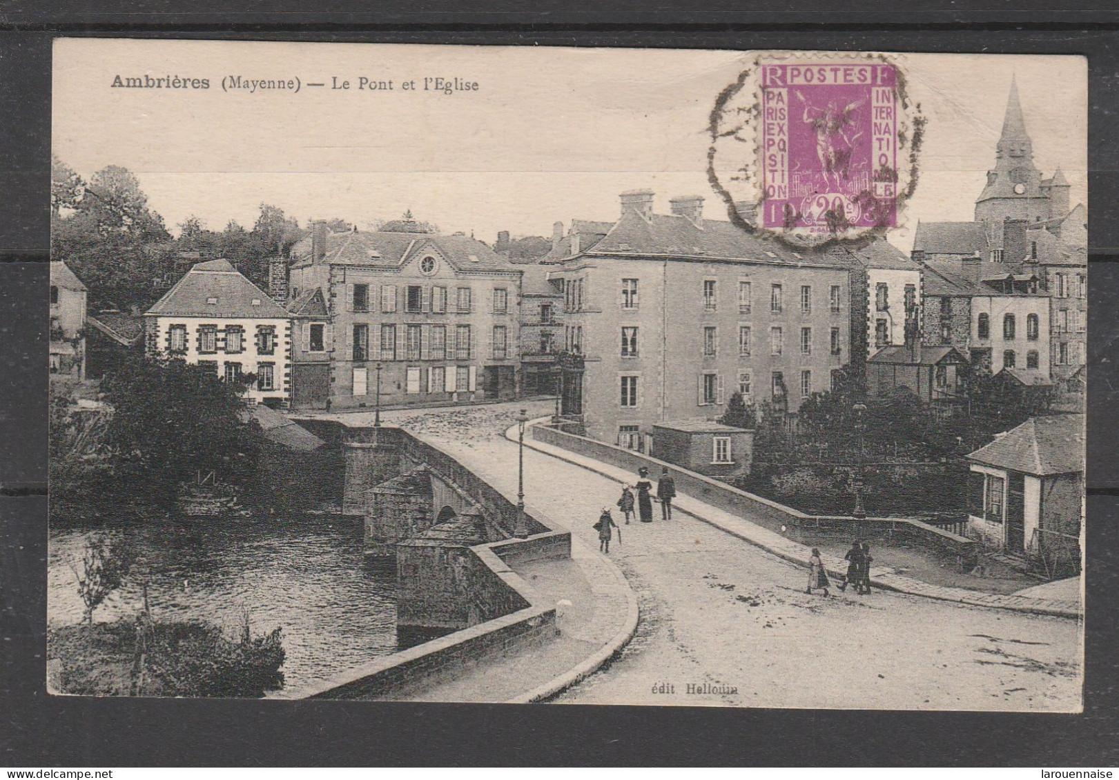 53 - AMBRIERES LES VALLEES - Ambrières - Le Pont et l' Eglise