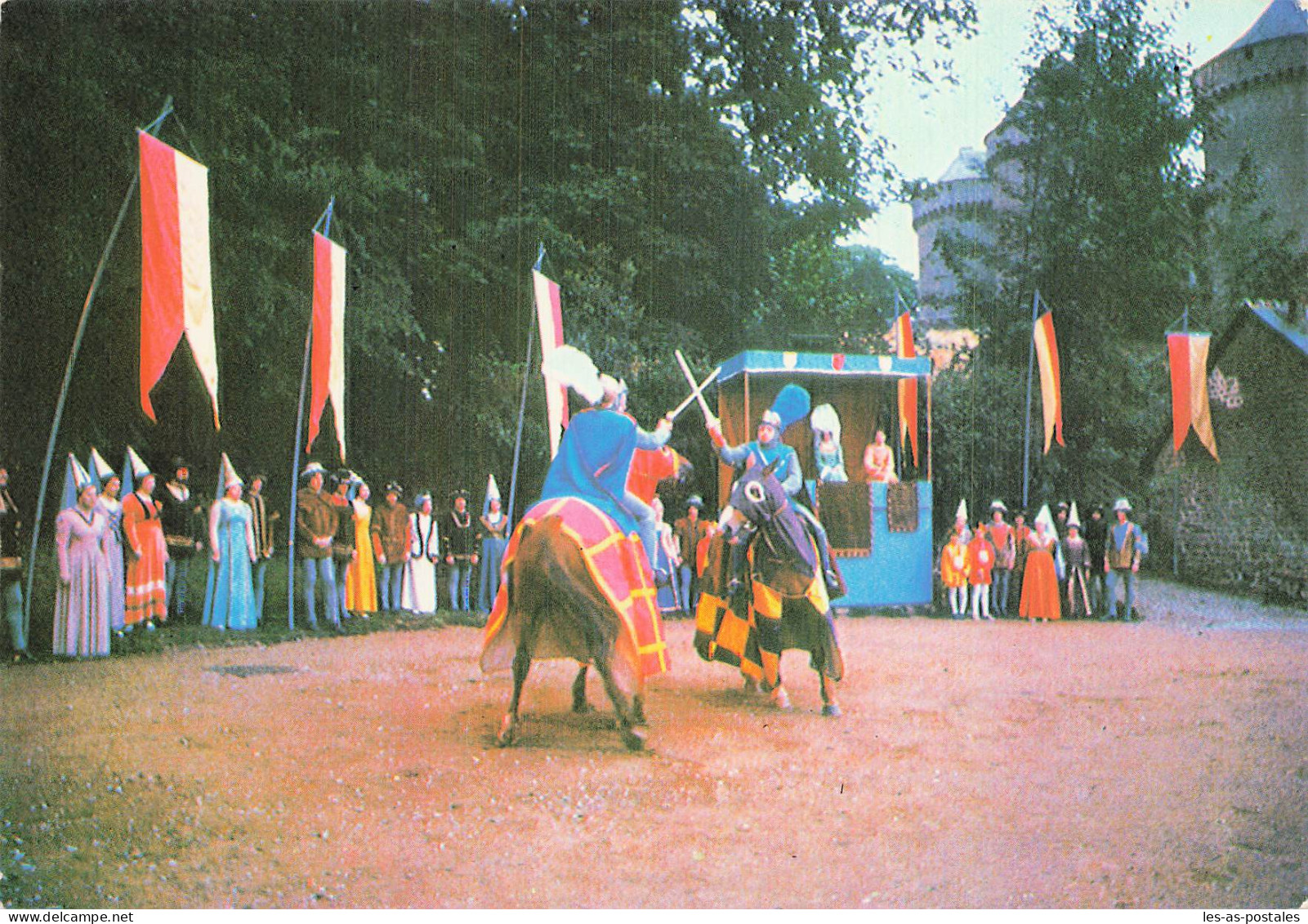 53 LASSAY LES CHATEAUX