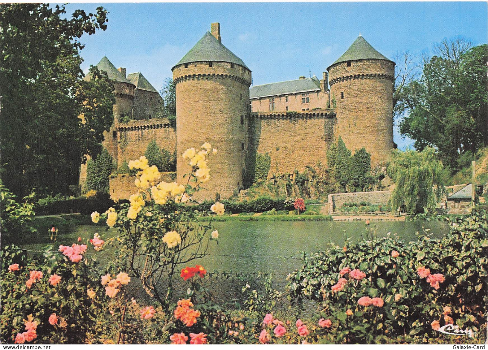 53 LASSAY LES CHATEAUX LE CHATEAU