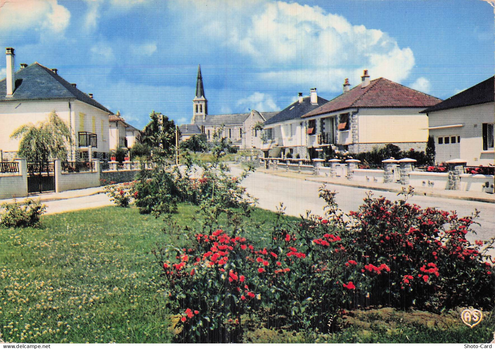 53 LOUVERNE RUE DES ROSIERS