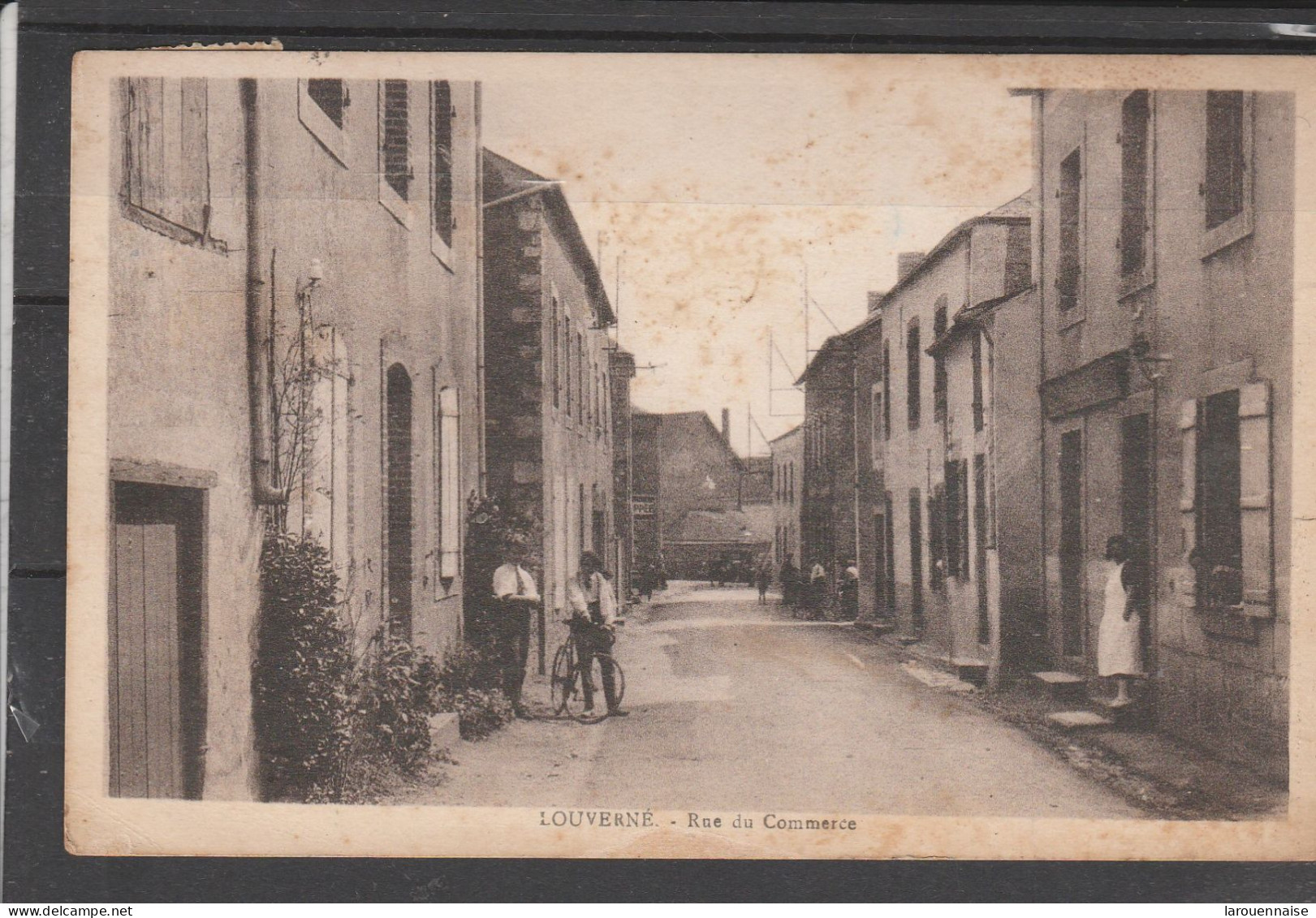 53 - LOUVERNE - Rue du Commerce
